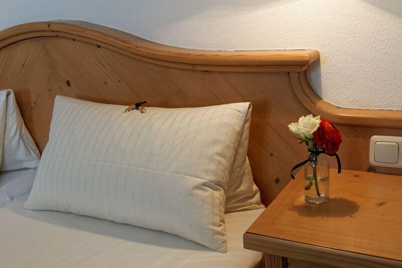 Burg Cafe Hotel Marquartstein Bagian luar foto
